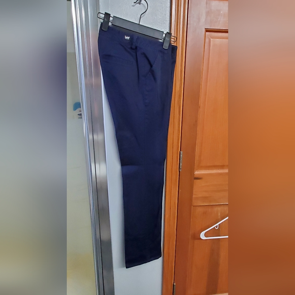 Pants - Picture 3 of 5